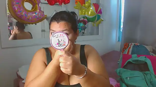 Selenna01 online show from October 10, 2025, 1:23 pm