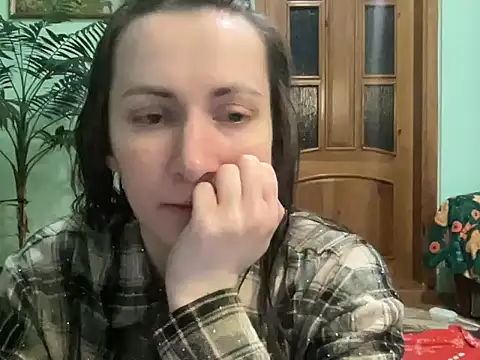 Snapshot of AngelTough20 chatting on April 5, 2026, 12:06 am AngelTough20 online show from April 5, 2026, 12:06 am