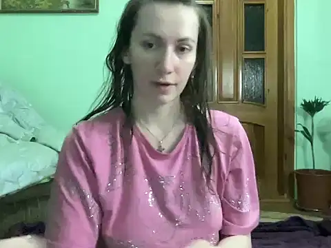 Snapshot of AngelTough20 chatting on December 16, 2025, 12:37 am AngelTough20 online show from December 16, 2025, 12:37 am