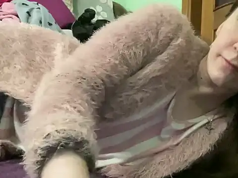 Snapshot of AngelTough20 chatting on October 18, 2025, 10:12 pm AngelTough20 online show from October 18, 2025, 10:12 pm