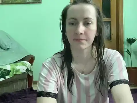 Snapshot of AngelTough20 chatting on December 3, 2025, 12:01 am AngelTough20 online show from December 3, 2025, 12:01 am