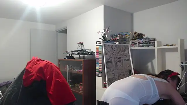 missthon0 online show from February 10, 2026, 12:59 pm