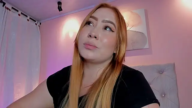 hannamartinn online show from November 5, 2025, 2:03 am