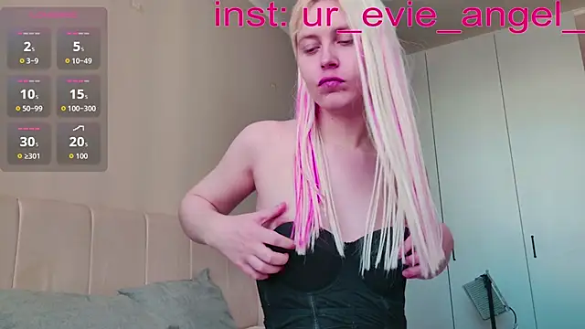 Evelyn rabbit online show from March 25, 2026, 10:58 am