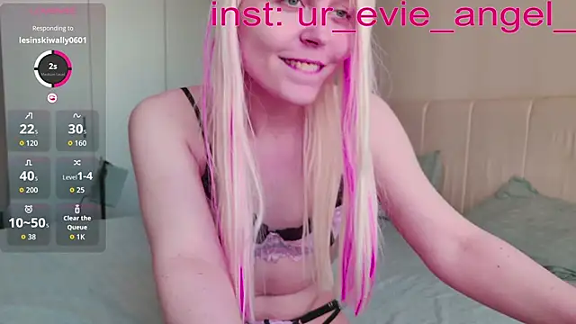 Evelyn rabbit online show from March 30, 2026, 9:22 am