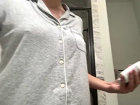 Alyssa rhoades online show from November 18, 2025, 12:37 am