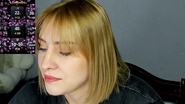 Snapshot of KindKristy chatting on September 23, 2025, 4:52 am KindKristy online show from September 23, 2025, 4:52 am