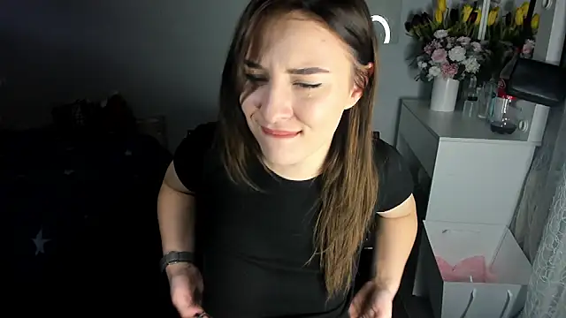 Snapshot of KindKristy chatting on March 12, 2025, 6:18 am KindKristy online show from March 12, 2025, 6:18 am