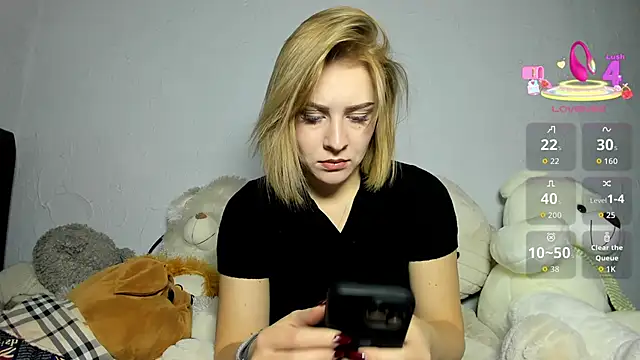 Snapshot of KindKristy chatting on October 5, 2025, 5:09 am KindKristy online show from October 5, 2025, 5:09 am