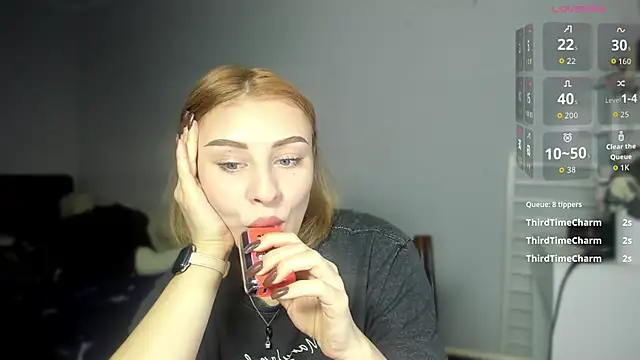 Snapshot of KindKristy chatting on November 25, 2025, 5:30 am KindKristy online show from November 25, 2025, 5:30 am