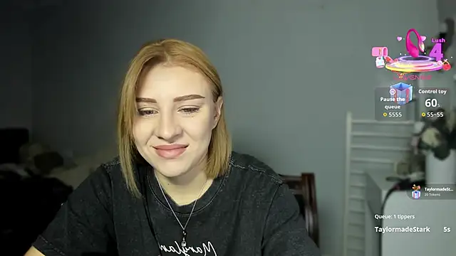 Snapshot of KindKristy chatting on November 16, 2025, 5:01 am KindKristy online show from November 16, 2025, 5:01 am