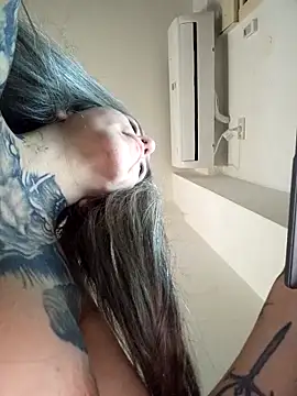 Snapshot of vamporasuccubus19777 chatting on March 16, 2025, 8:43 am vamporasuccubus19777 online show from March 16, 2025, 8:43 am