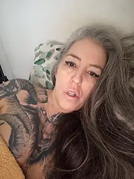 Snapshot of vamporasuccubus19777 chatting on September 27, 2025, 6:36 pm vamporasuccubus19777 online show from September 27, 2025, 6:36 pm