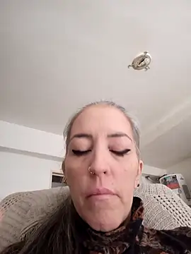 Snapshot of vamporasuccubus19777 chatting on September 25, 2025, 2:34 pm vamporasuccubus19777 online show from September 25, 2025, 2:34 pm