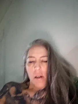 Snapshot of vamporasuccubus19777 chatting on October 1, 2025, 10:46 pm vamporasuccubus19777 online show from October 1, 2025, 10:46 pm