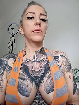 Snapshot of vamporasuccubus19777 chatting on March 2, 2025, 7:41 pm vamporasuccubus19777 online show from March 2, 2025, 7:41 pm