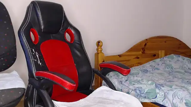 fraboys online show from December 6, 2024, 3:39 pm