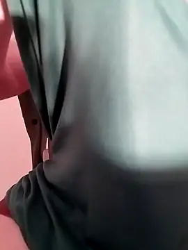 sexy fit guy on cam online show from January 22, 2025, 1:42 pm