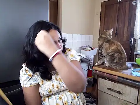 Indianbloom- online show from September 11, 2025, 8:58 am