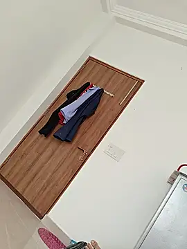 Hornylonda556 online show from April 17, 2026, 2:14 am