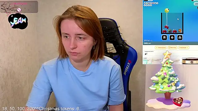 DanaMartina online show from December 14, 2025, 1:17 pm