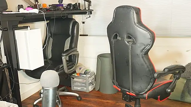 Snapshot of Bubbleliyah chatting on September 18, 2025, 4:04 am Bubbleliyah online show from September 18, 2025, 4:04 am