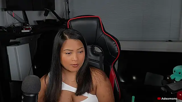 Snapshot of Bubbleliyah chatting on March 20, 2025, 12:19 am Bubbleliyah online show from March 20, 2025, 12:19 am