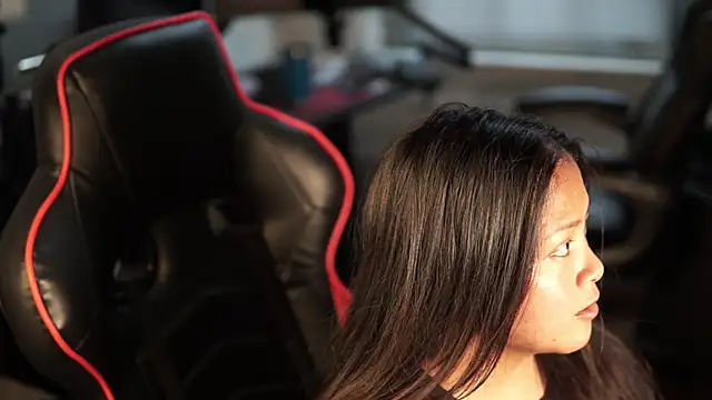 Snapshot of Bubbleliyah chatting on December 27, 2024, 8:28 pm Bubbleliyah online show from December 27, 2024, 8:28 pm