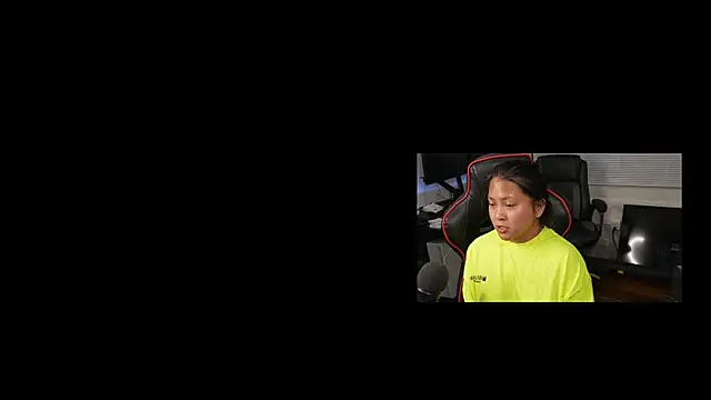 Snapshot of Bubbleliyah chatting on February 27, 2025, 5:18 am Bubbleliyah online show from February 27, 2025, 5:18 am