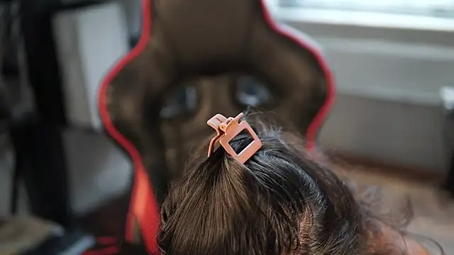 Snapshot of Bubbleliyah chatting on December 19, 2024, 3:41 pm Bubbleliyah online show from December 19, 2024, 3:41 pm