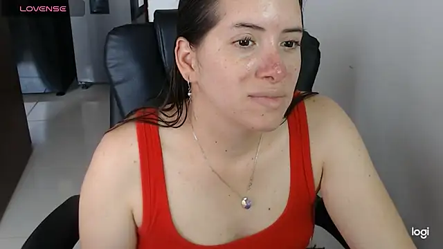 spicey latina online show from May 31, 2026, 4:46 pm