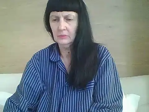 Snapshot of MelanyBanks chatting on May 12, 2026, 5:15 am MelanyBanks online show from May 12, 2026, 5:15 am