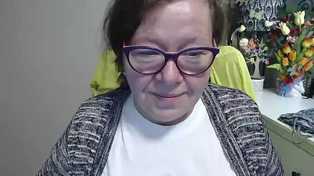 Adelewildx online show from March 11, 2026, 5:12 am