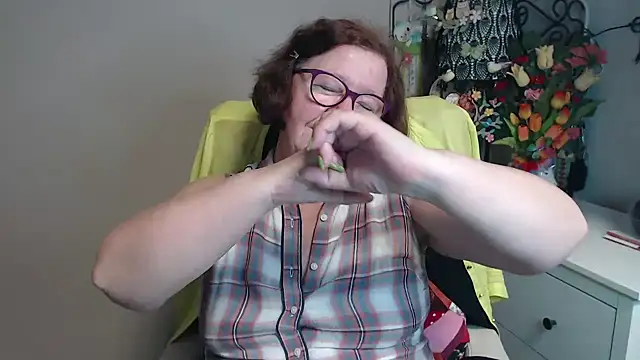 Snapshot of Adelewildx chatting on May 5, 2026, 2:58 am Adelewildx online show from May 5, 2026, 2:58 am