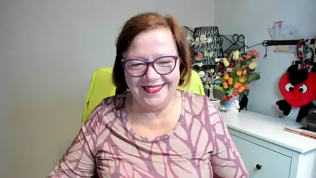 Snapshot of Adelewildx chatting on June 16, 2026, 3:06 am Adelewildx online show from June 16, 2026, 3:06 am