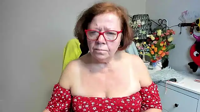 Snapshot of Adelewildx chatting on May 18, 2026, 4:01 am Adelewildx online show from May 18, 2026, 4:01 am