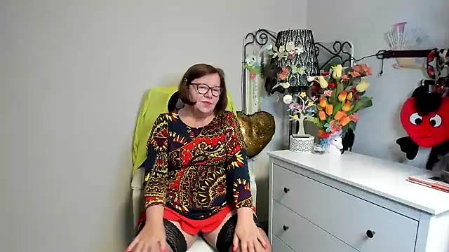 Snapshot of Adelewildx chatting on June 15, 2026, 2:45 am Adelewildx online show from June 15, 2026, 2:45 am