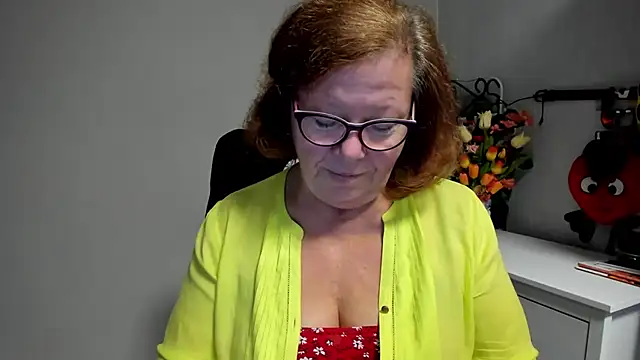 Snapshot of Adelewildx chatting on July 16, 2026, 3:36 am Adelewildx online show from July 16, 2026, 3:36 am