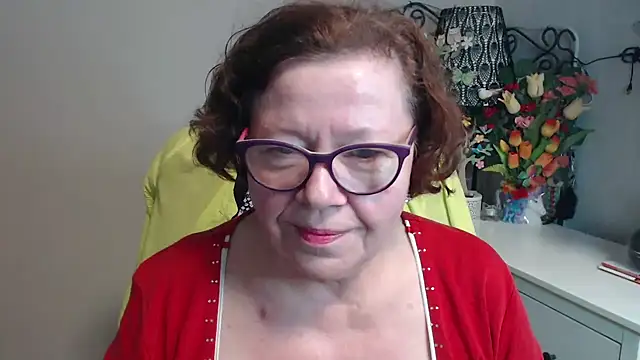 Adelewildx online show from April 27, 2026, 9:51 am