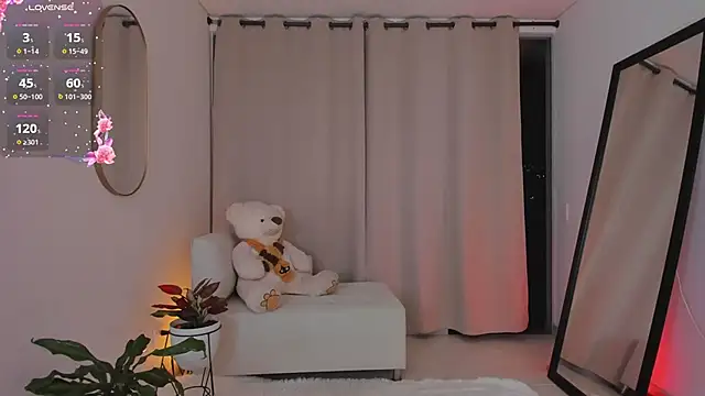 Snapshot of roxie_gates_ chatting on October 26, 2025, 11:05 pm roxie gates online show from October 26, 2025, 11:05 pm