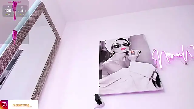 Snapshot of NinaWong chatting on March 3, 2025, 3:11 pm NinaWong online show from March 3, 2025, 3:11 pm