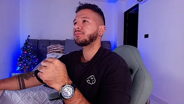 Snapshot of mister_miike chatting on November 30, 2025, 3:18 am mister miike online show from November 30, 2025, 3:18 am