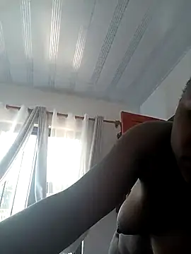 Snapshot of Sweetlolly92 chatting on November 15, 2025, 1:04 pm Sweetlolly92 online show from November 15, 2025, 1:04 pm