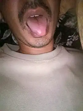 Snapshot of dreamtoungelick69 chatting on January 8, 2026, 6:25 pm dreamtoungelick69 online show from January 8, 2026, 6:25 pm