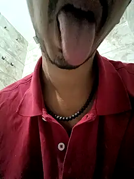 Snapshot of dreamtoungelick69 chatting on November 3, 2025, 1:44 am dreamtoungelick69 online show from November 3, 2025, 1:44 am