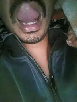 Snapshot of dreamtoungelick69 chatting on February 21, 2026, 2:24 am dreamtoungelick69 online show from February 21, 2026, 2:24 am