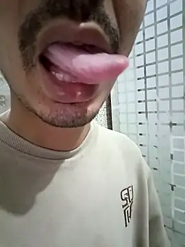 Snapshot of dreamtoungelick69 chatting on March 2, 2026, 2:34 am dreamtoungelick69 online show from March 2, 2026, 2:34 am