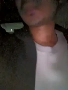 Snapshot of dreamtoungelick69 chatting on January 19, 2026, 1:37 pm dreamtoungelick69 online show from January 19, 2026, 1:37 pm