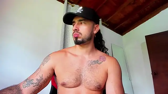 Snapshot of Baky_sexy chatting on October 7, 2025, 4:19 pm Baky sexy online show from October 7, 2025, 4:19 pm