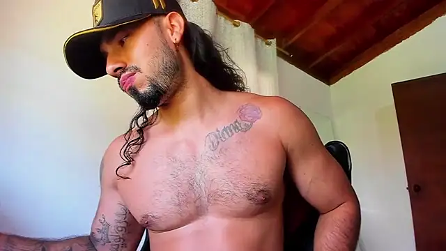 Snapshot of Baky_sexy chatting on September 25, 2025, 2:45 pm Baky sexy online show from September 25, 2025, 2:45 pm